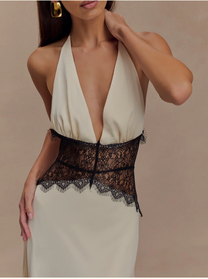 Noiréa Lace Dress